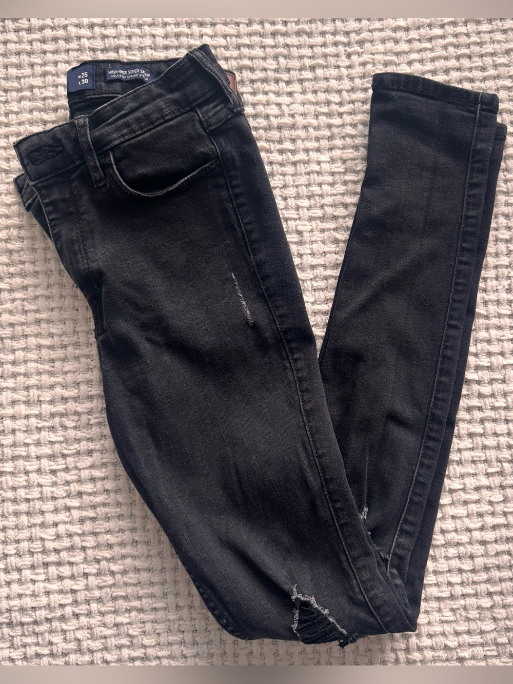 Hollister Black Distressed Jeans size 1R